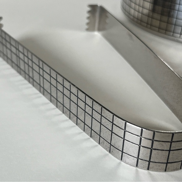 Pottery Barn Ice Bucket with Tongs and Lid ~Barware~Cocktails~Happy Hour~ 6.5” - Picture 6 of 9